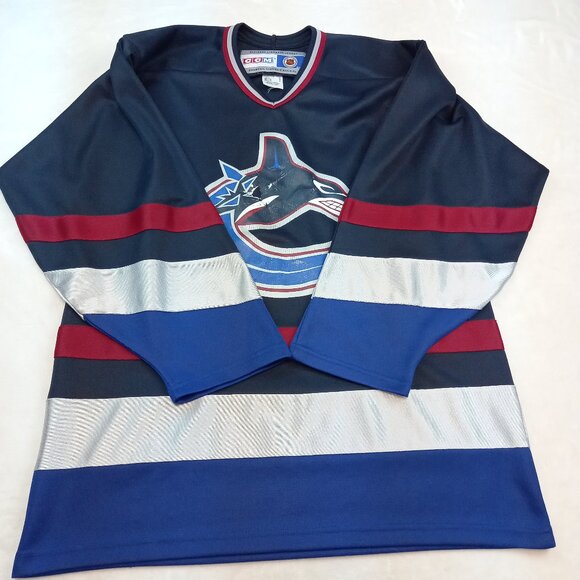 Vintage 90s CCM Vancouver Canucks Orca NHL Hockey Jersey Mens M - Picture 6 of 7